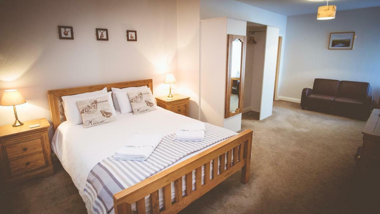 Coddy'S Farm Bed & Breakfast Holmfirth Exterior photo