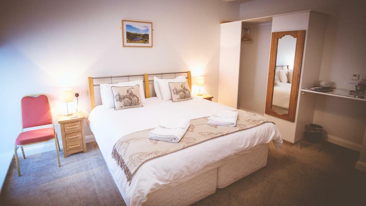Coddy'S Farm Bed & Breakfast Holmfirth Exterior photo